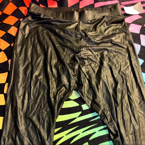 Faux leather leggings size 12 - Picture 1 of 4